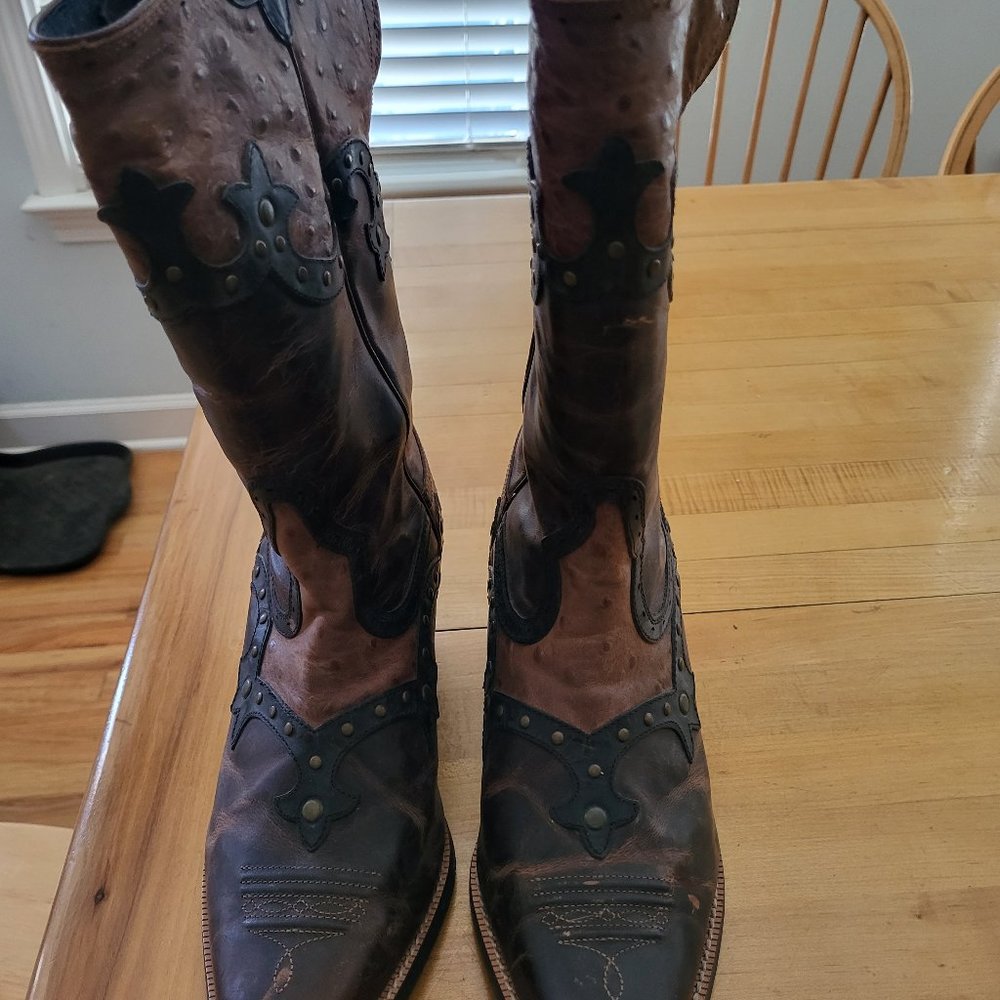 Ariat Cowboy boots